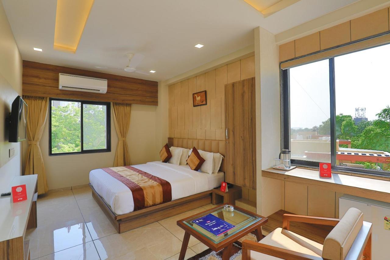 Hotel Repose Ahmedabad Exterior foto