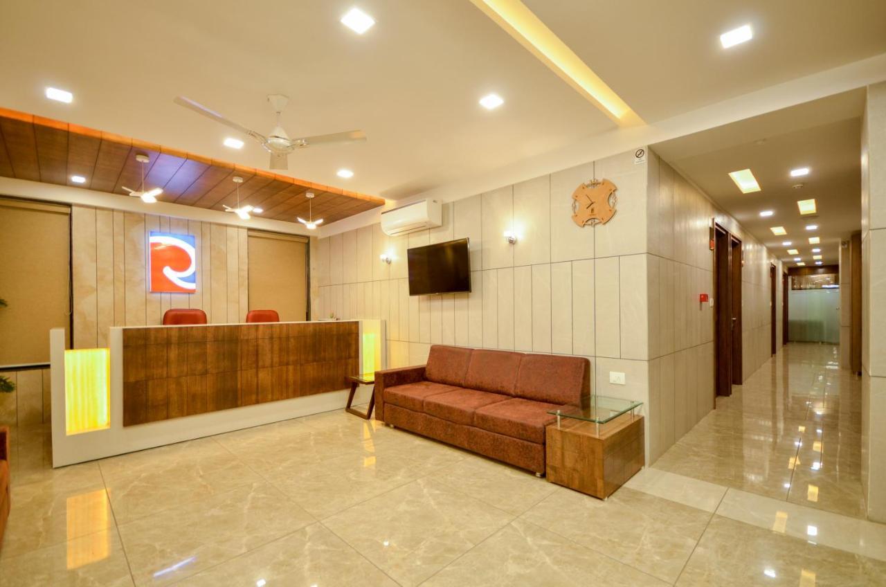 Hotel Repose Ahmedabad Exterior foto